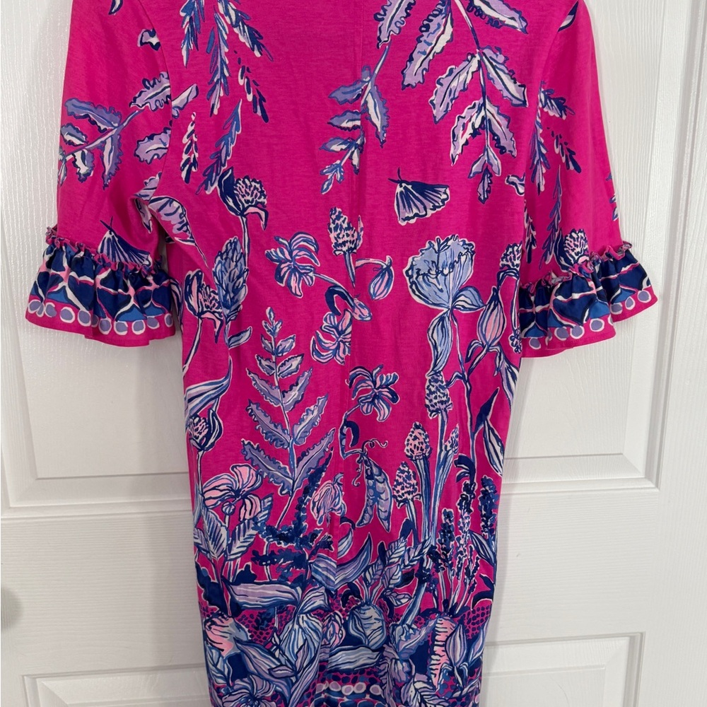 EUC worn once, size medium Lilly Pulitzer Mid Ruffle Sleeve 100% cotton dress.